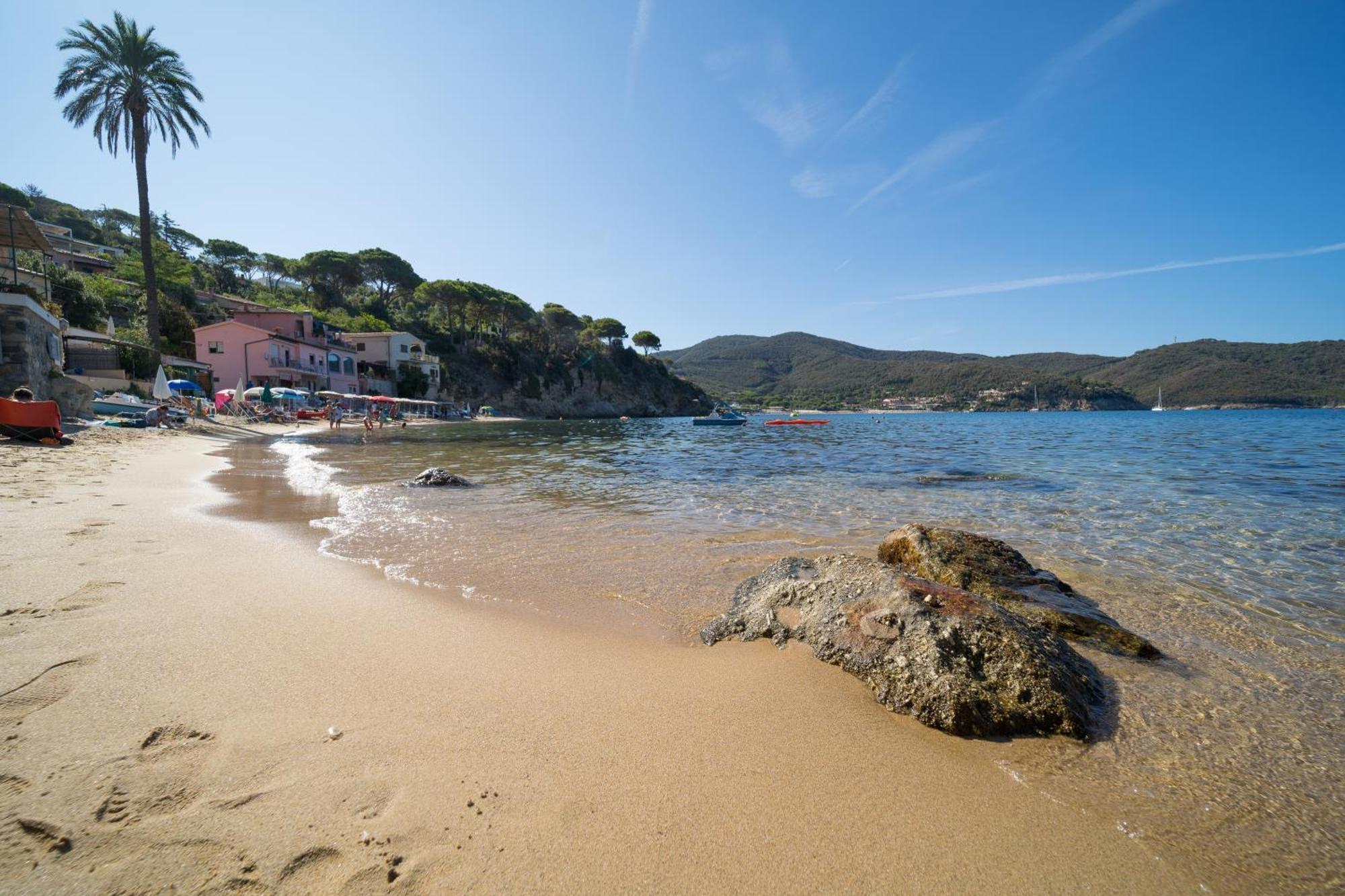 La Terrazza Sul Forno - Goelba Lägenhet Portoferraio Exteriör bild